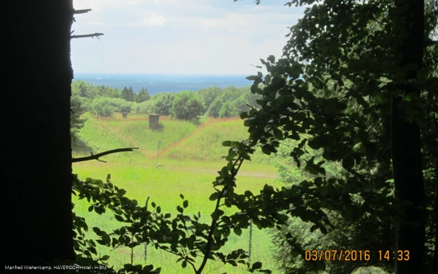 überraschende Aussicht nach Westen in die flache Senne
