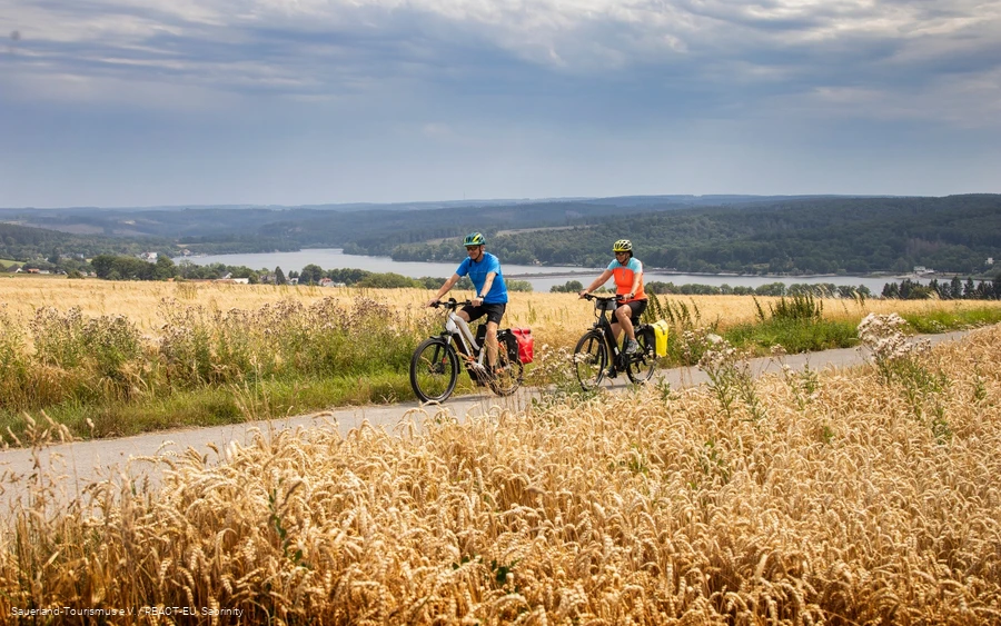 Radfahrer Felder Möhnesee
