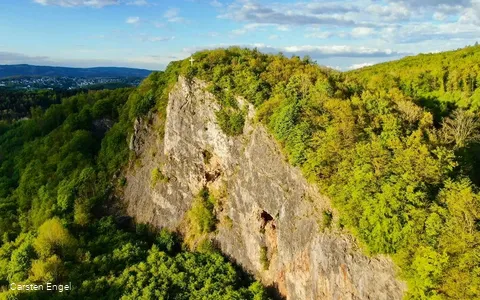 Hohe-Ley-Felsen Heggen