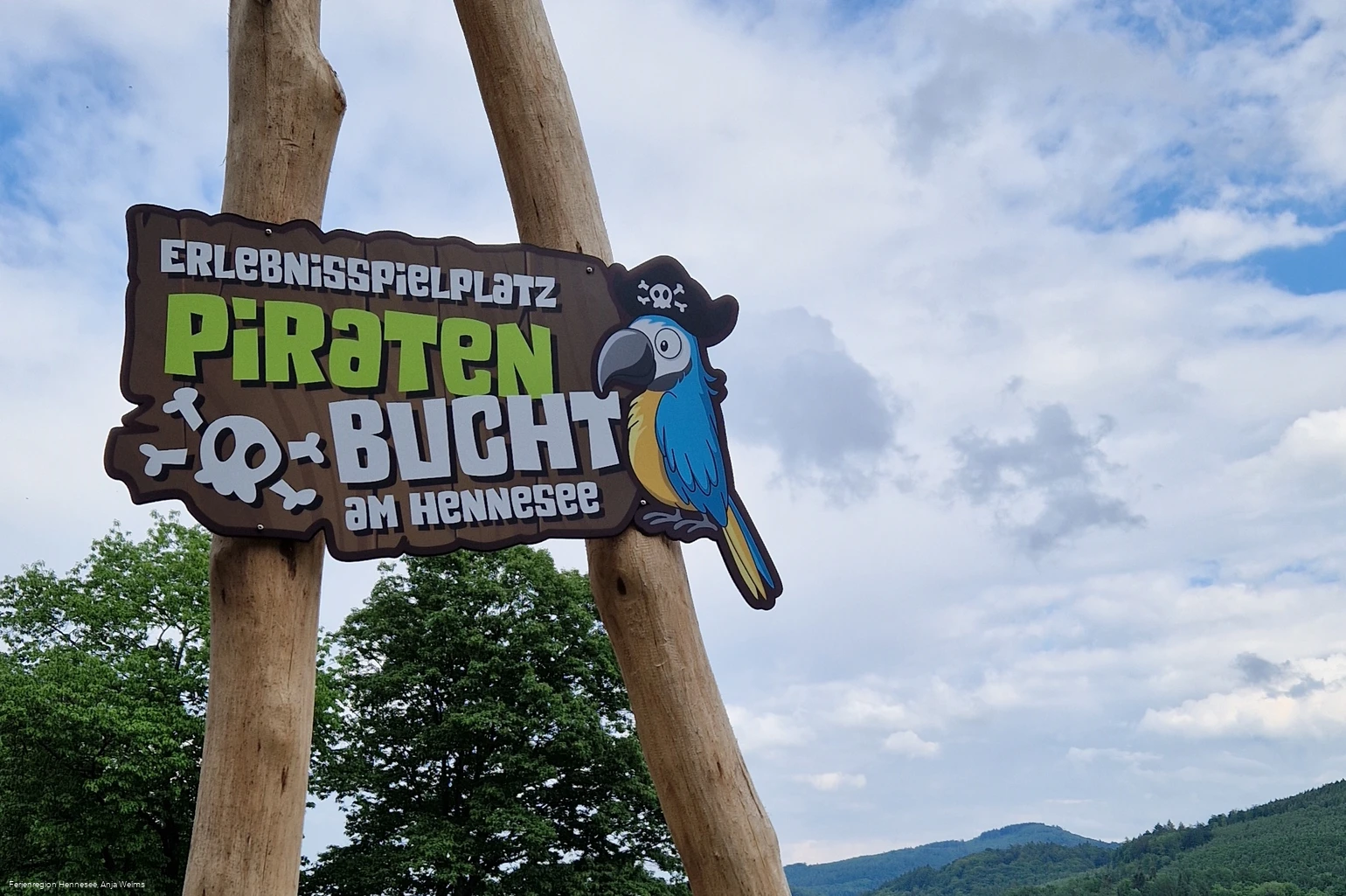 Logo Piratenbucht Hennesee Logo Piratenbucht Hennesee
